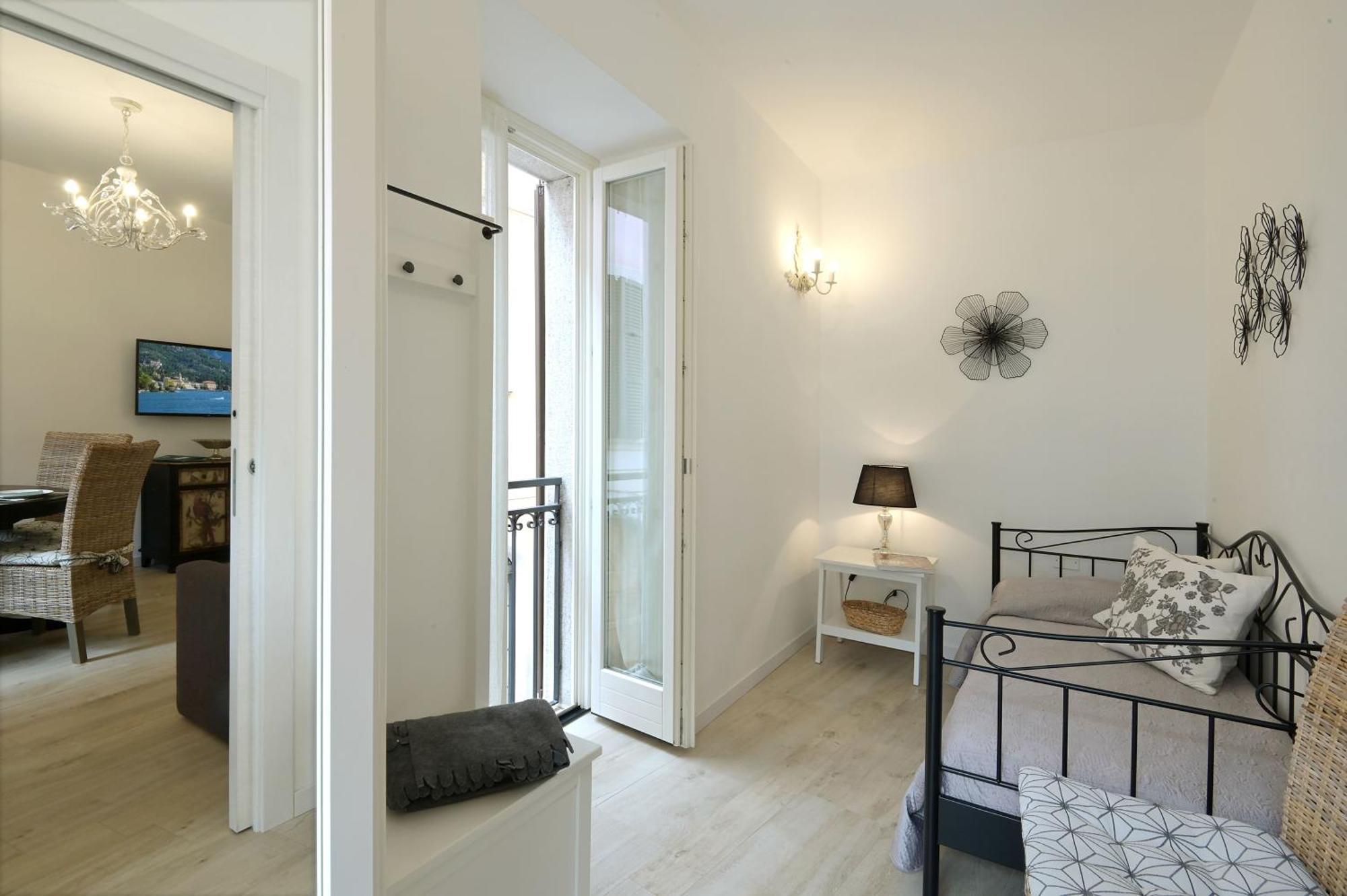 Cavour Apartments 萨罗 外观 照片