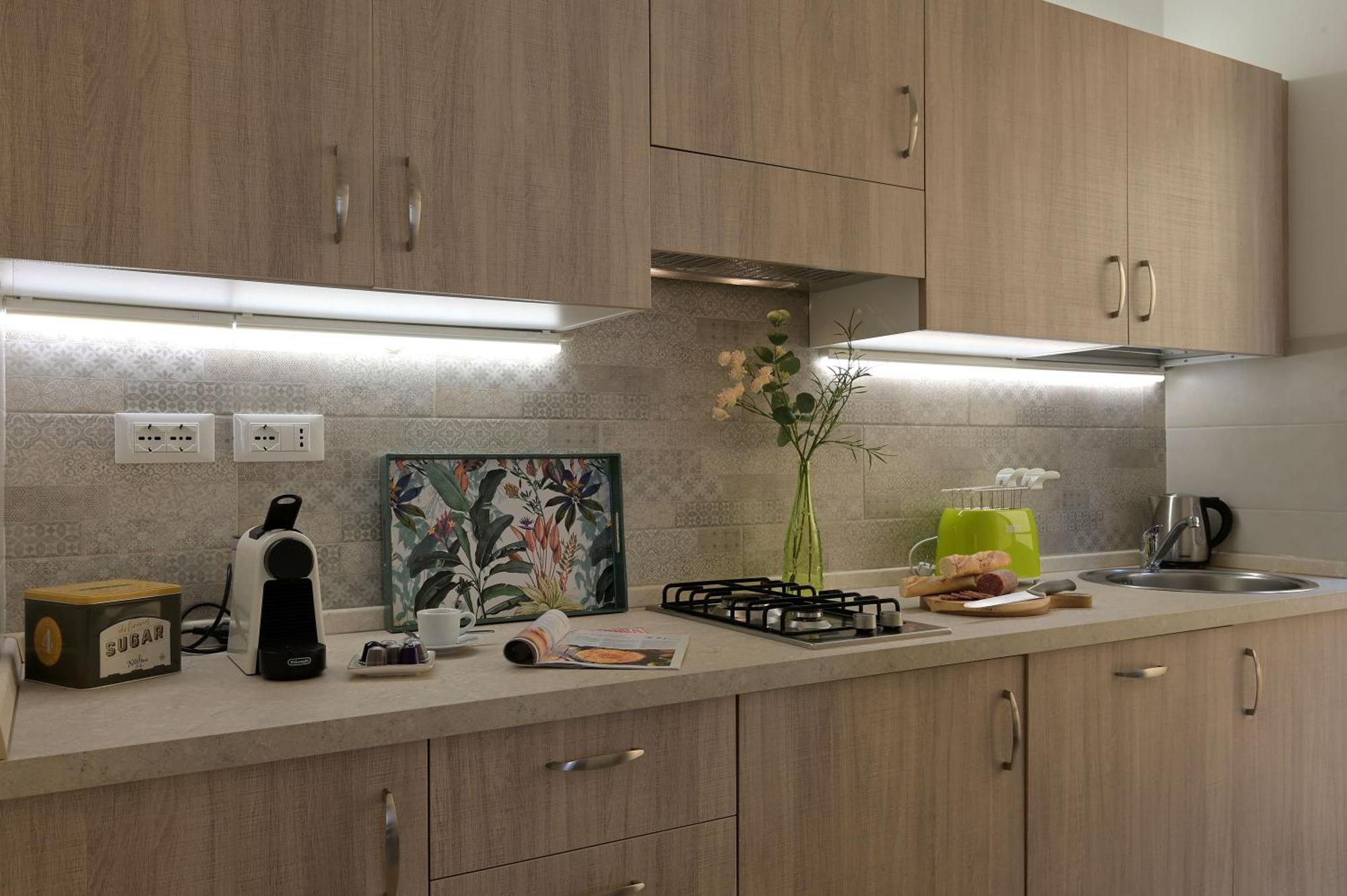 Cavour Apartments 萨罗 外观 照片